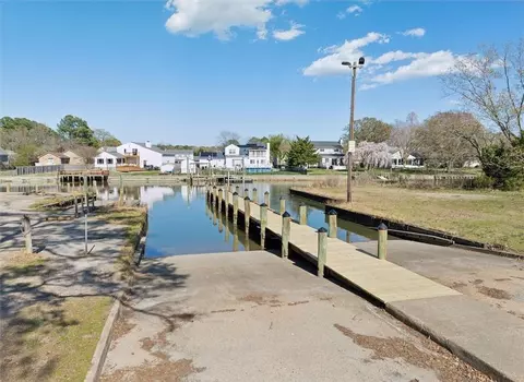 View/Area - 207 Skipper Ct, Hampton, VA 23669 photo 2 of 2