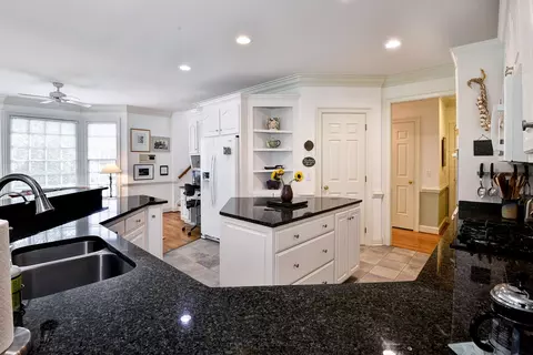 Kitchen - 2901 Thomas Smith Ln, Williamsburg, VA 23185 photo 5 of 6