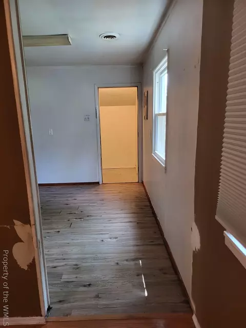 Entry Way - 29 Shelton Rd, Hampton, VA 23663 photo 2 of 2