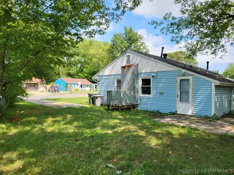Exterior - 29 Shelton Rd, Hampton, VA 23663 photo 4 of 8