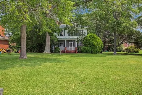 Exterior - 51 Seabee Pt, Hampton, VA 23669 photo 5 of 16