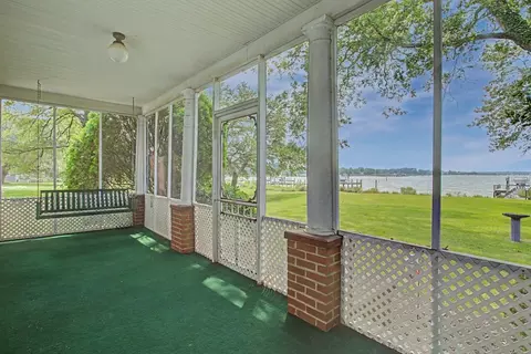 Exterior - 51 Seabee Pt, Hampton, VA 23669 photo 7 of 16