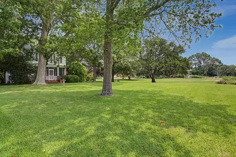 Exterior - 51 Seabee Pt, Hampton, VA 23669 photo 11 of 16