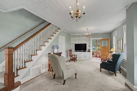 Living - 51 Seabee Pt, Hampton, VA 23669 photo 3 of 3