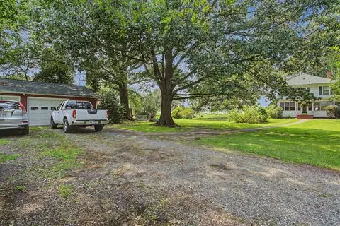 Exterior - 51 Seabee Pt, Hampton, VA 23669 photo 15 of 16