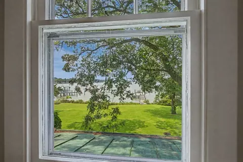 View/Area - 51 Seabee Pt, Hampton, VA 23669 photo 3 of 7