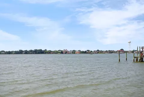 View/Area - 51 Seabee Pt, Hampton, VA 23669 photo 6 of 7