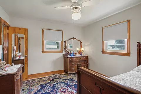 Bedroom - 904 Thornbriar Ct, Hampton, VA 23661 photo 2 of 4