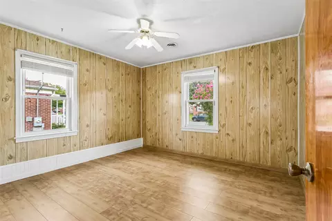 Bedroom - 31 Saint Albans Dr, Hampton, VA 23669 photo 3 of 6