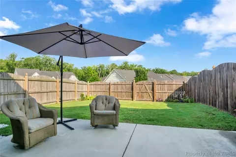 3407 Foxglove Dr, Toano, VA 23168