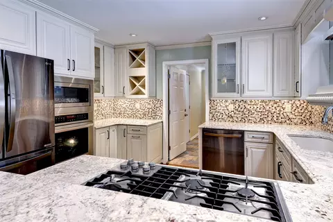 Kitchen - 112 Winter E, Williamsburg, VA 23188 photo 3 of 4