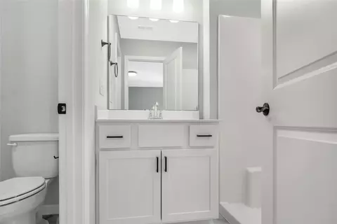 Bath - 311 Linda Ln, Williamsburg, VA 23188 photo 2 of 2