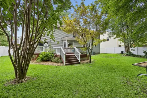 Exterior - 16 Diamond Hill Rd, Hampton, VA 23666 photo 10 of 10