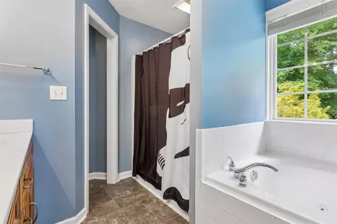 Bath - 16 Diamond Hill Rd, Hampton, VA 23666 photo 4 of 6