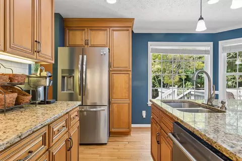 Kitchen - 16 Diamond Hill Rd, Hampton, VA 23666 photo 6 of 7