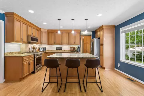 Kitchen - 16 Diamond Hill Rd, Hampton, VA 23666 photo 3 of 7