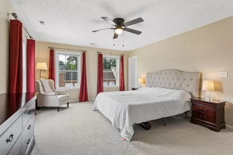 Bedroom - 16 Diamond Hill Rd, Hampton, VA 23666 photo 2 of 8