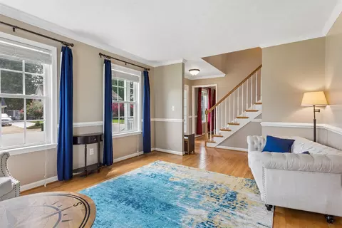 Entry Way - 16 Diamond Hill Rd, Hampton, VA 23666 photo 3 of 6