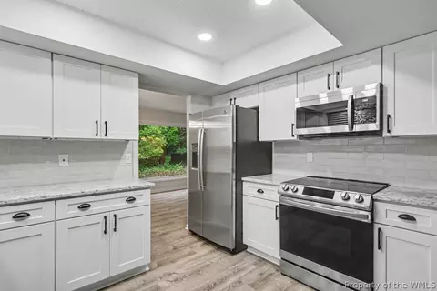 Kitchen - 501 Carters Grove Ct, Hampton, VA 23663 photo 5 of 6