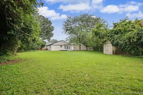 Exterior - 501 Carters Grove Ct, Hampton, VA 23663 photo 7 of 7
