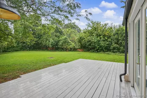 Exterior - 501 Carters Grove Ct, Hampton, VA 23663 photo 5 of 7