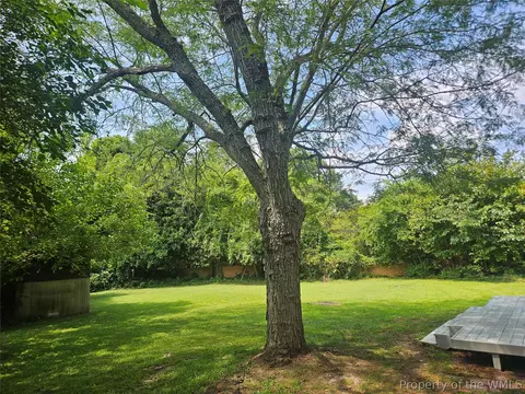 Exterior - 501 Carters Grove Ct, Hampton, VA 23663 photo 4 of 7