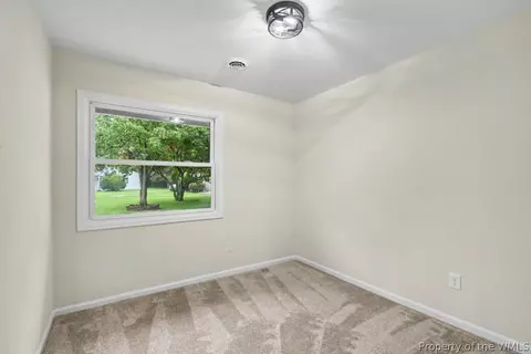 Bedroom - 501 Carters Grove Ct, Hampton, VA 23663 photo 6 of 6
