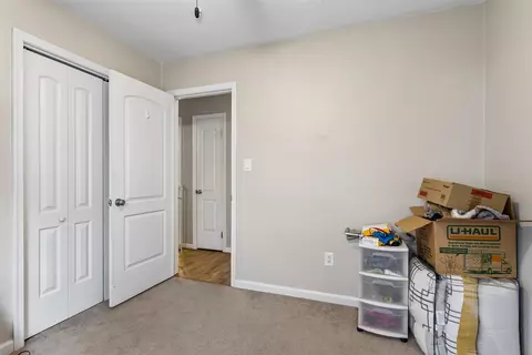 Bedroom - 1044 Clipper Dr, Hampton, VA 23669 photo 4 of 7