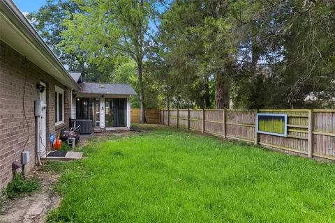 Exterior - 1044 Clipper Dr, Hampton, VA 23669 photo 7 of 8