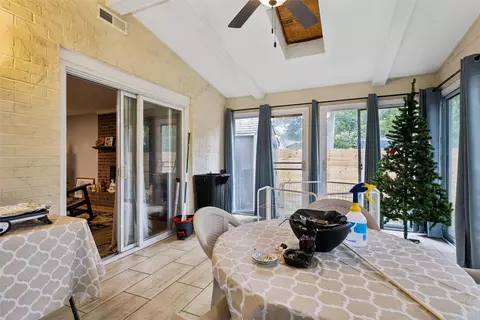 Exterior - 1044 Clipper Dr, Hampton, VA 23669 photo 5 of 8