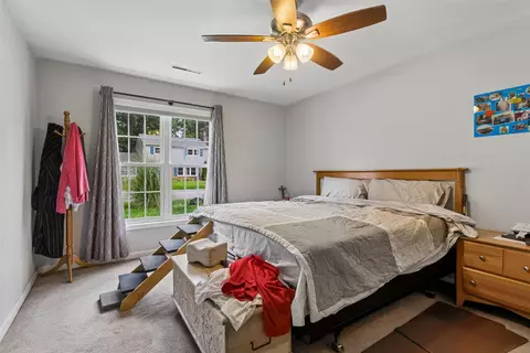 Bedroom - 1044 Clipper Dr, Hampton, VA 23669 photo 6 of 7