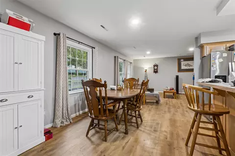 Dining - 1044 Clipper Dr, Hampton, VA 23669 photo 3 of 3