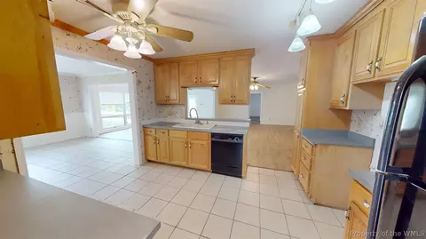 Kitchen - 8 Tom Jones Ct, Hampton, VA 23666 photo 2 of 5