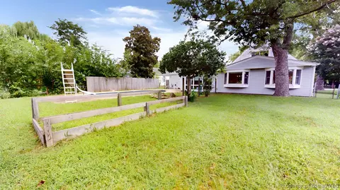 Exterior - 8 Tom Jones Ct, Hampton, VA 23666 photo 3 of 5