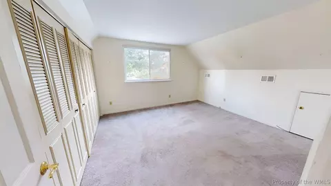 Bedroom - 8 Tom Jones Ct, Hampton, VA 23666 photo 7 of 11