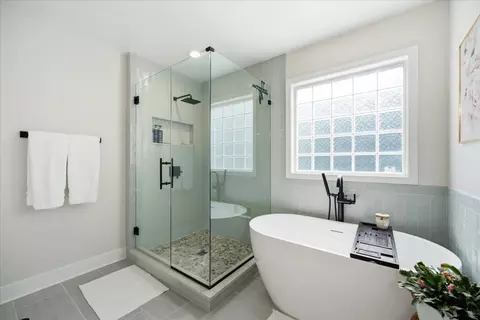 Bath - 7065 Kenthurst Rd, Lanexa, VA 23089 photo 5 of 5