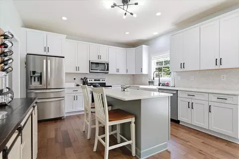 Kitchen - 7065 Kenthurst Rd, Lanexa, VA 23089 photo 2 of 6