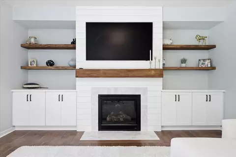 Living - 7065 Kenthurst Rd, Lanexa, VA 23089 photo 2 of 2