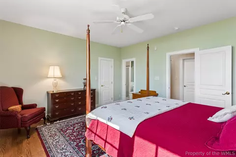 Bedroom - 2941 Barrets Pointe Rd, Williamsburg, VA 23185 photo 4 of 5