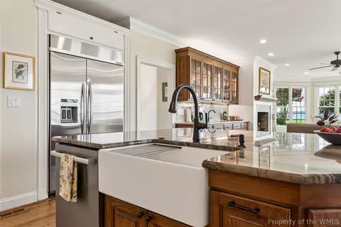 Kitchen - 2941 Barrets Pointe Rd, Williamsburg, VA 23185 photo 5 of 10