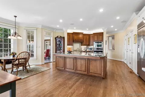 Kitchen - 2941 Barrets Pointe Rd, Williamsburg, VA 23185 photo 7 of 10