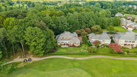 View/Area - 2941 Barrets Pointe Rd, Williamsburg, VA 23185 photo 5 of 13