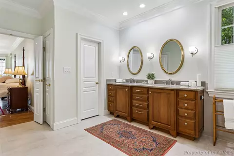 Bath - 2941 Barrets Pointe Rd, Williamsburg, VA 23185 photo 4 of 8