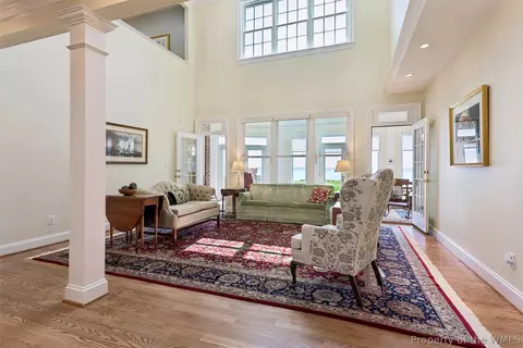Living - 2941 Barrets Pointe Rd, Williamsburg, VA 23185 photo 2 of 4