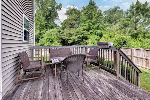 Exterior - 6 Ada Ct, Hampton, VA 23666 photo 5 of 9