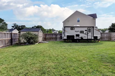Exterior - 6 Ada Ct, Hampton, VA 23666 photo 8 of 9