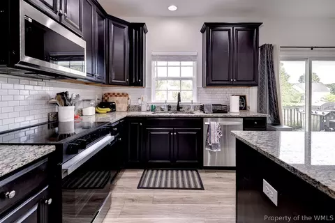 Kitchen - 6 Ada Ct, Hampton, VA 23666 photo 4 of 5