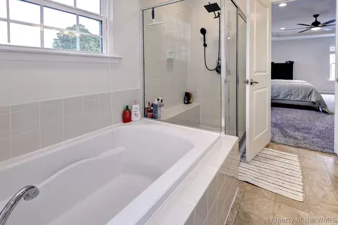 Bath - 6 Ada Ct, Hampton, VA 23666 photo 3 of 4