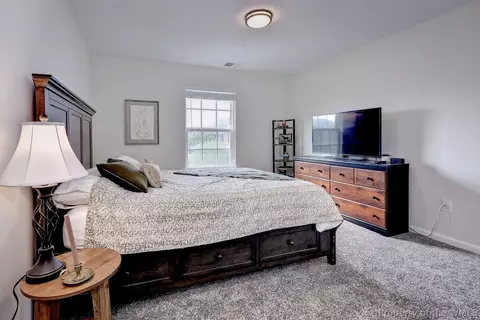 Bedroom - 6 Ada Ct, Hampton, VA 23666 photo 4 of 4