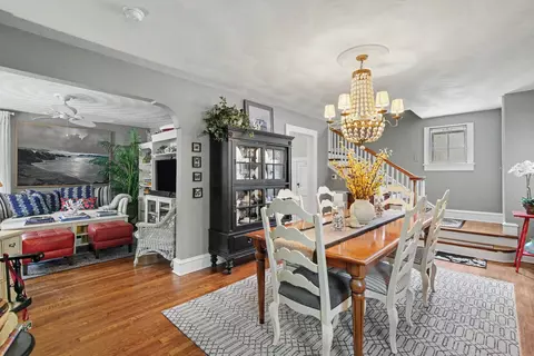 Dining - 103 Locust Ave, Hampton, VA 23661 photo 4 of 4